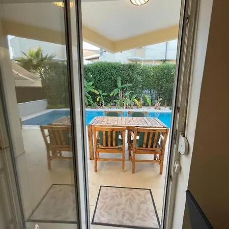 Villa Excellent 3 Storey With A Swimming Pool *
