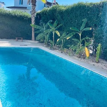 Excellent 3 Storey With A Swimming Pool Villa *